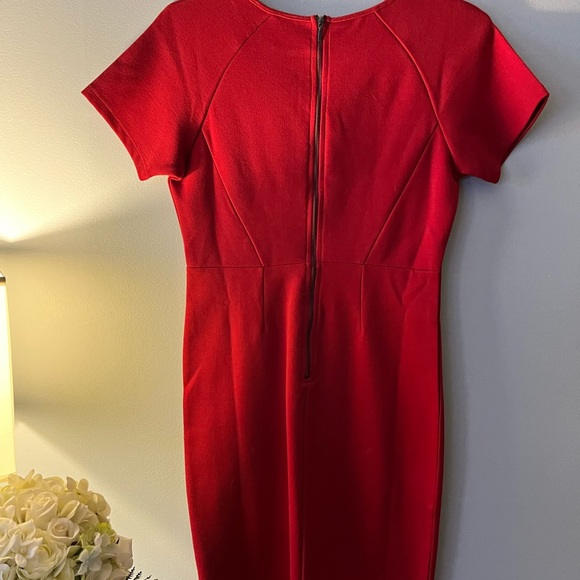 Little red dress - Picture 3 of 5